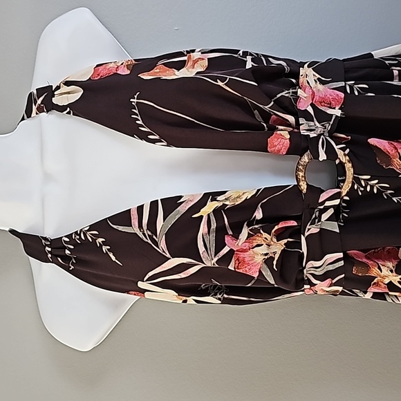 Effortlessly Chic: Curvy Sense Halter Jumpsuit in Size 2x - Picture 2 of 8